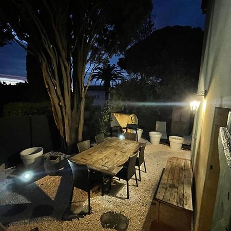 Appartement Plein Centre Avec Jardin 쎙뜨호뻬 외부 사진
