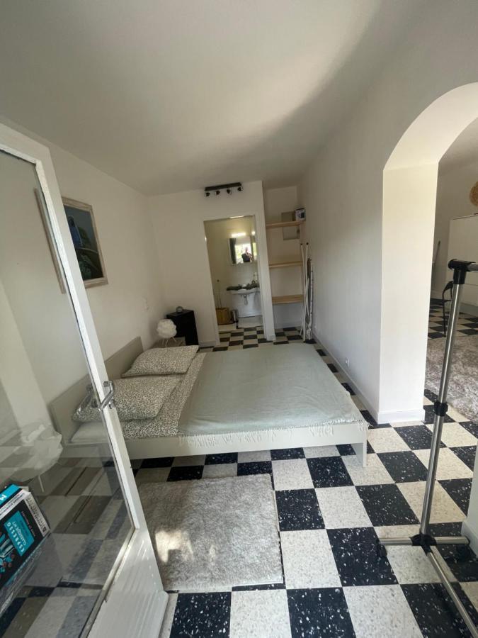 Appartement Plein Centre Avec Jardin 쎙뜨호뻬 외부 사진